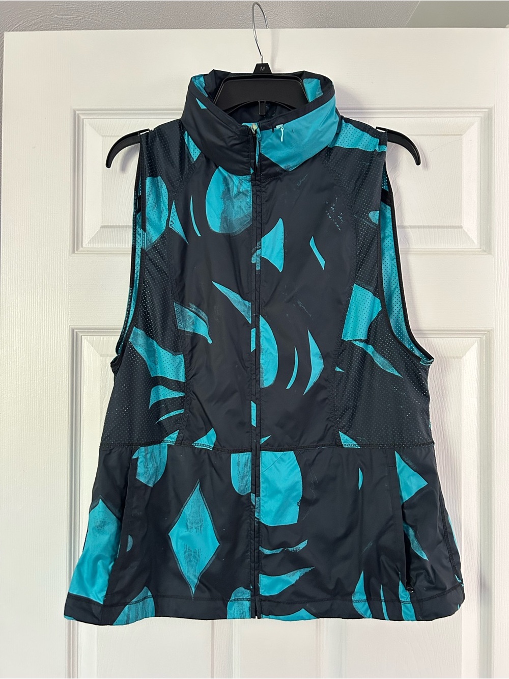 Lululemon Athletica Teal and Black Pack-It Hooded Vest - Peacock - Picture 3 of 8